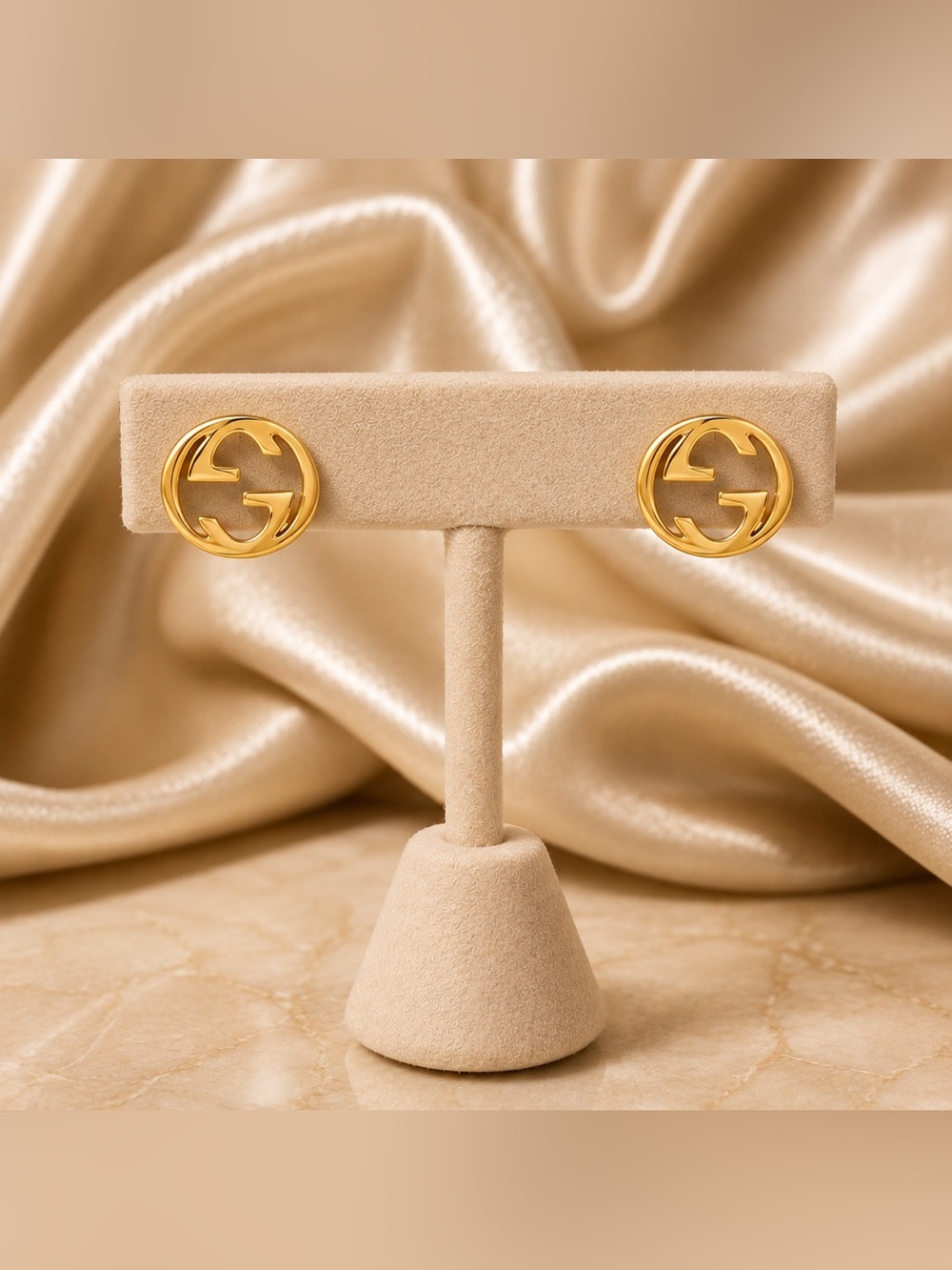 Gold Interlocking GG Logo Earrings - Picture 3 of 7